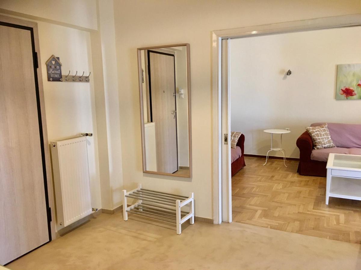 Cozy Apartment Near Metro-Athens View Esterno foto