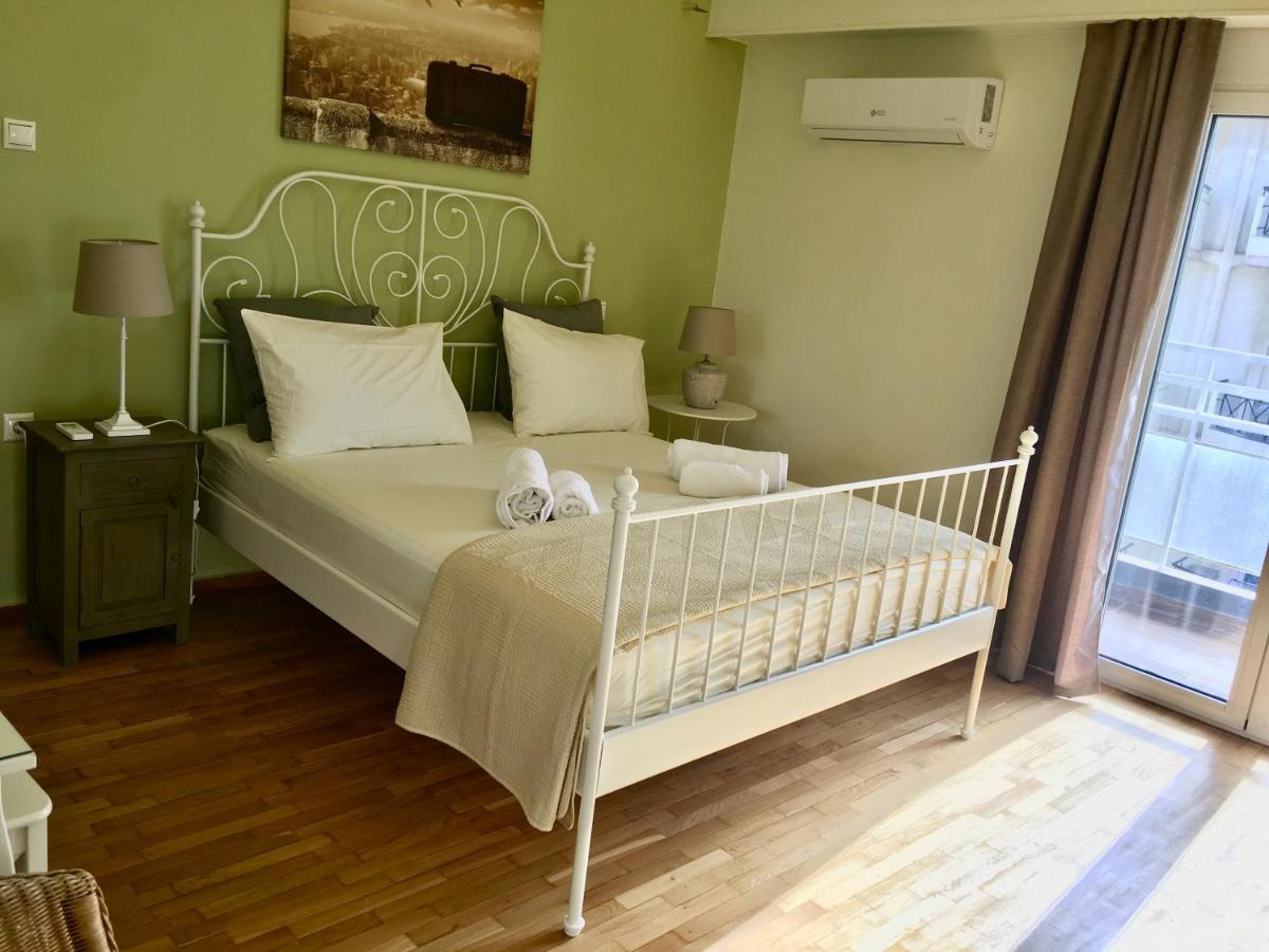 Cozy Apartment Near Metro-Athens View Esterno foto