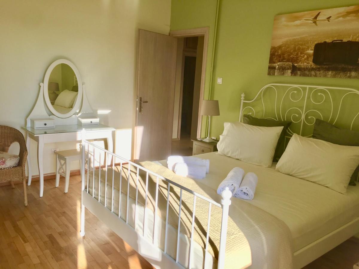 Cozy Apartment Near Metro-Athens View Esterno foto