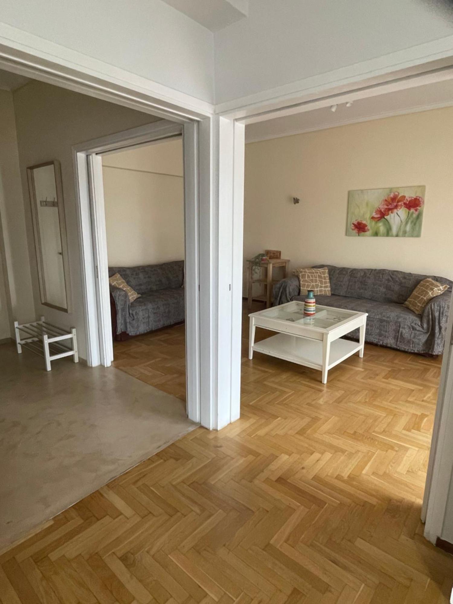 Cozy Apartment Near Metro-Athens View Esterno foto